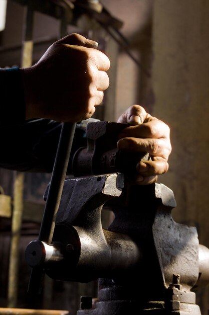 Revolutionizing Gunsmithing: An In-depth Look at Real Avid